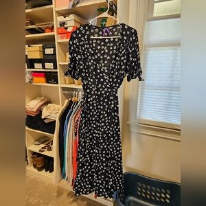 Seraphine maternity dress. Navy. size 8.